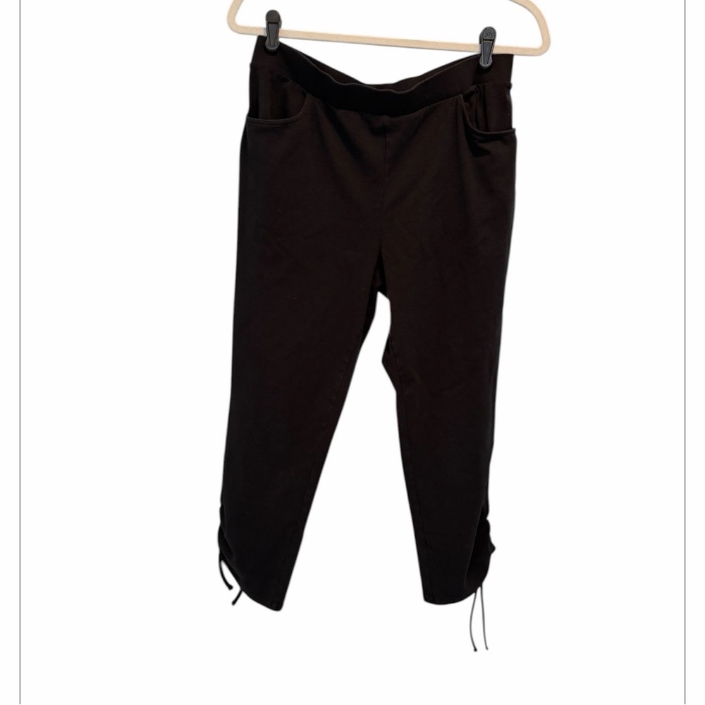 Weekend by Chicos Black  Capri active wear pants